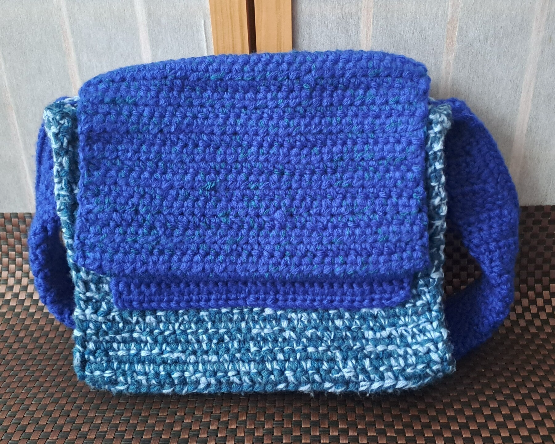 Umhängetasche in Blau