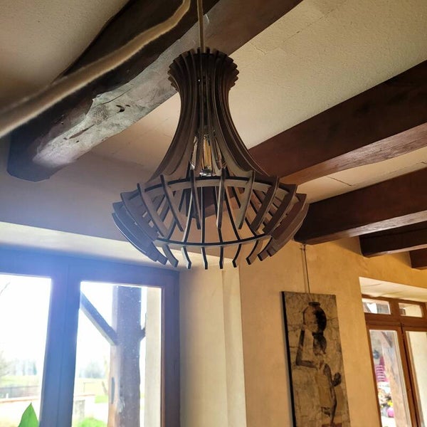 Lustre en bois