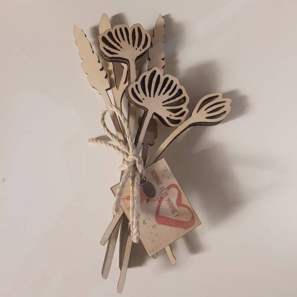 Bouquet de fleurs en bois .