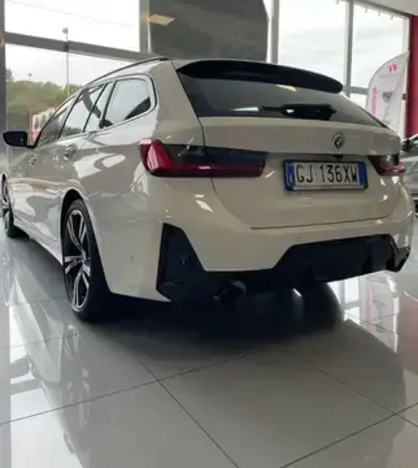 BMW 320 TOURING MHEV