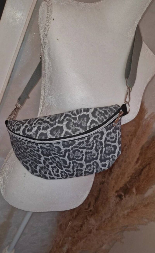 Crossbag Bauchtasche Basy von Bagoney Kunstleder