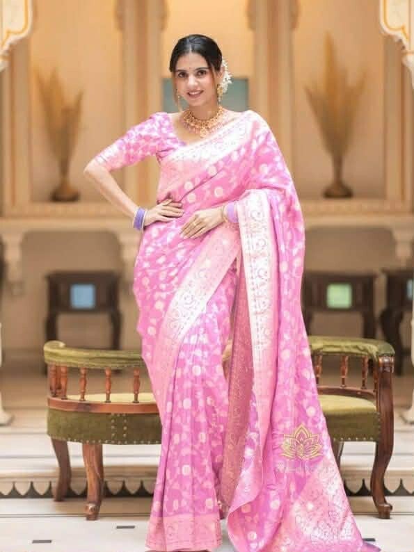 Sari Banarasi rose