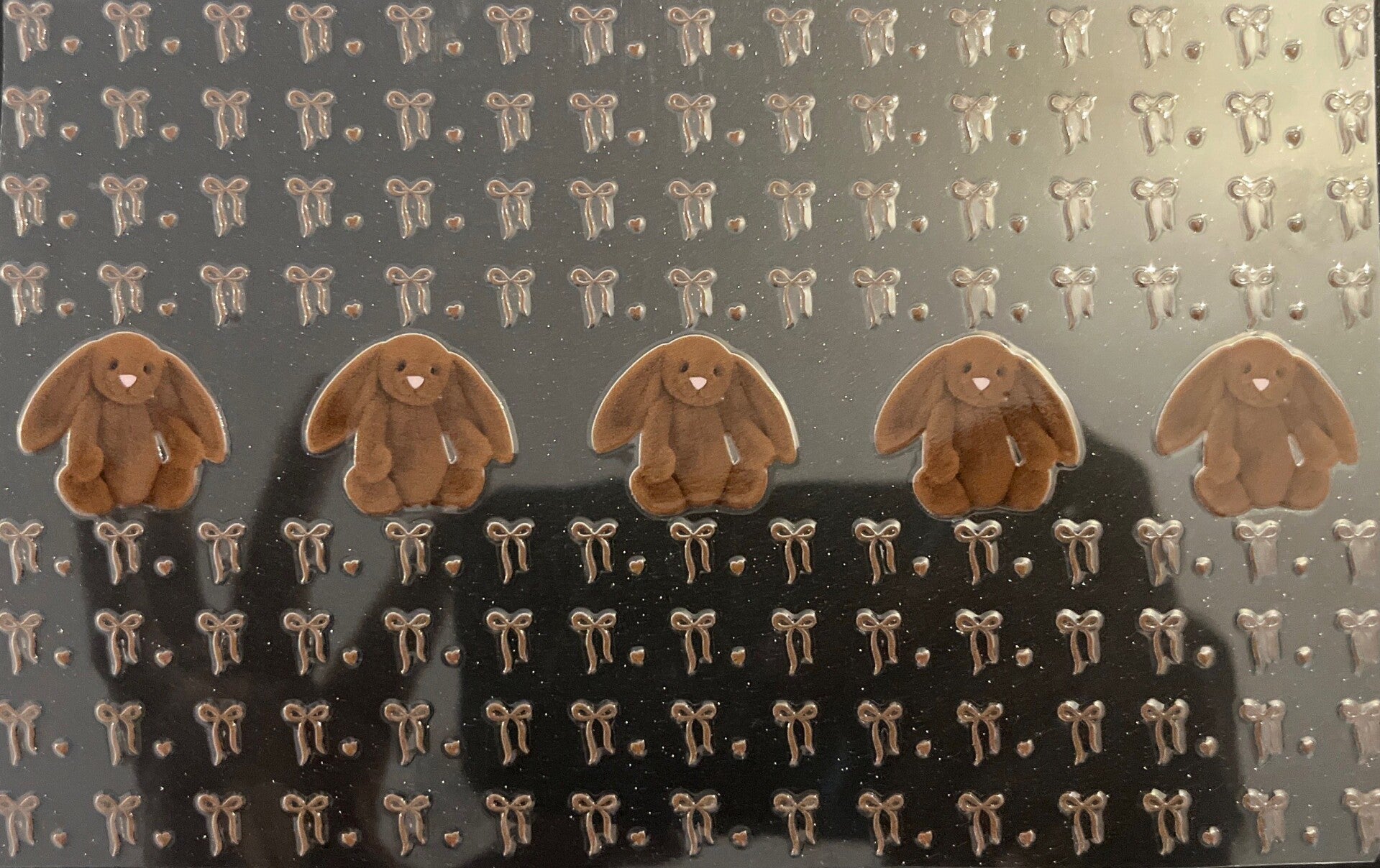 Brown bunny pen wrap