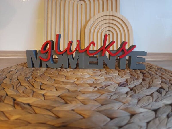 3D-gedruckter Schriftzug „glücks MOMENTE“ – personalisierbare Dekoration