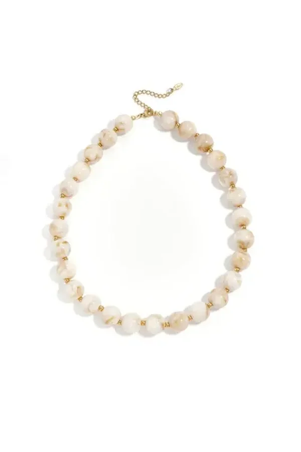 Kralenketting met gouden kralen beige