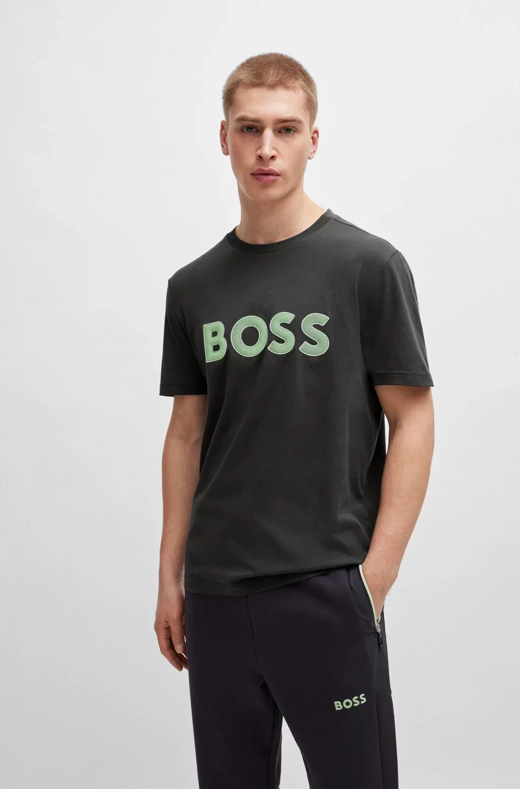 T-SHIRT BOSS GREEN REGULAR FIT EN JERSEY DE COTON AVEC LOGO EN MESH - charcooal016