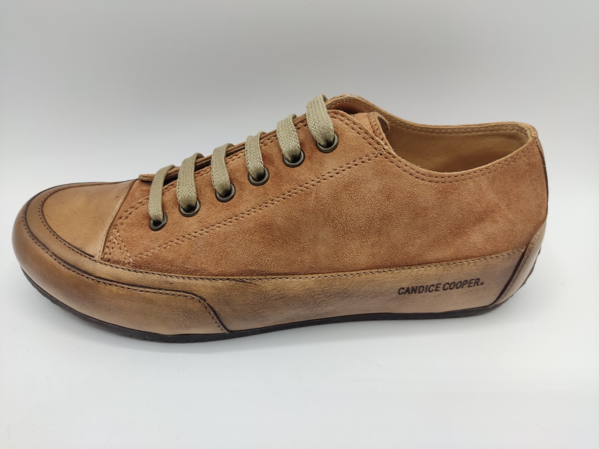 Candice Cooper cognac