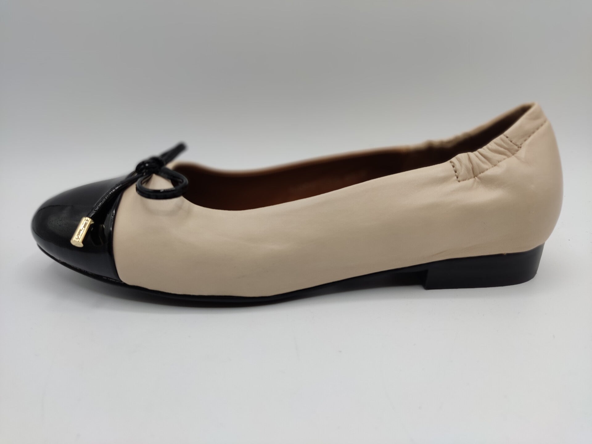 Everybody Ballerina beige - schwarz Arianna