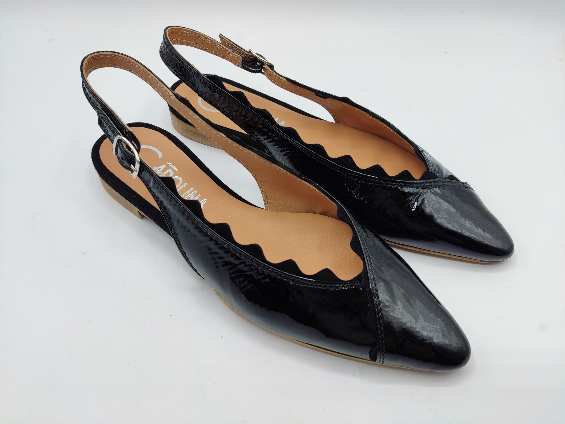 Donna Carolina Sling schwarz Lack