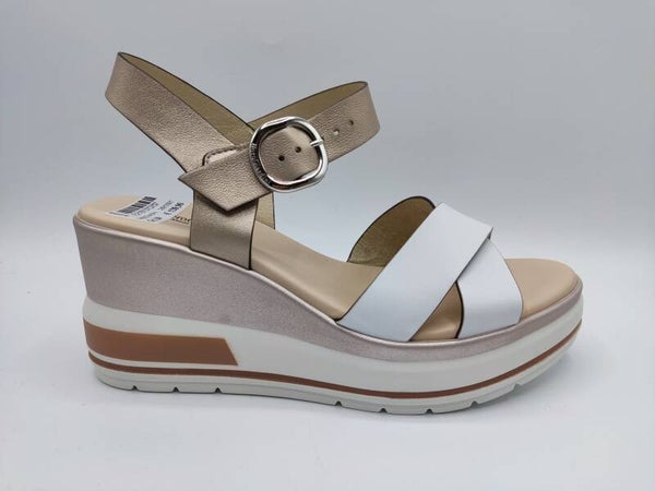 Nero Giardini Keil - Sandalette weiß / beige