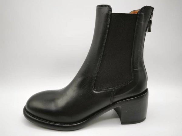 La Bottega di Lisa Stiefelette schwarz im Chelsea -Stil