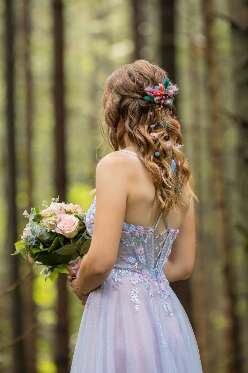 „Elegantes Hairstyling und professionelle Haarfrisur von Montalbano Beauty Fashion“