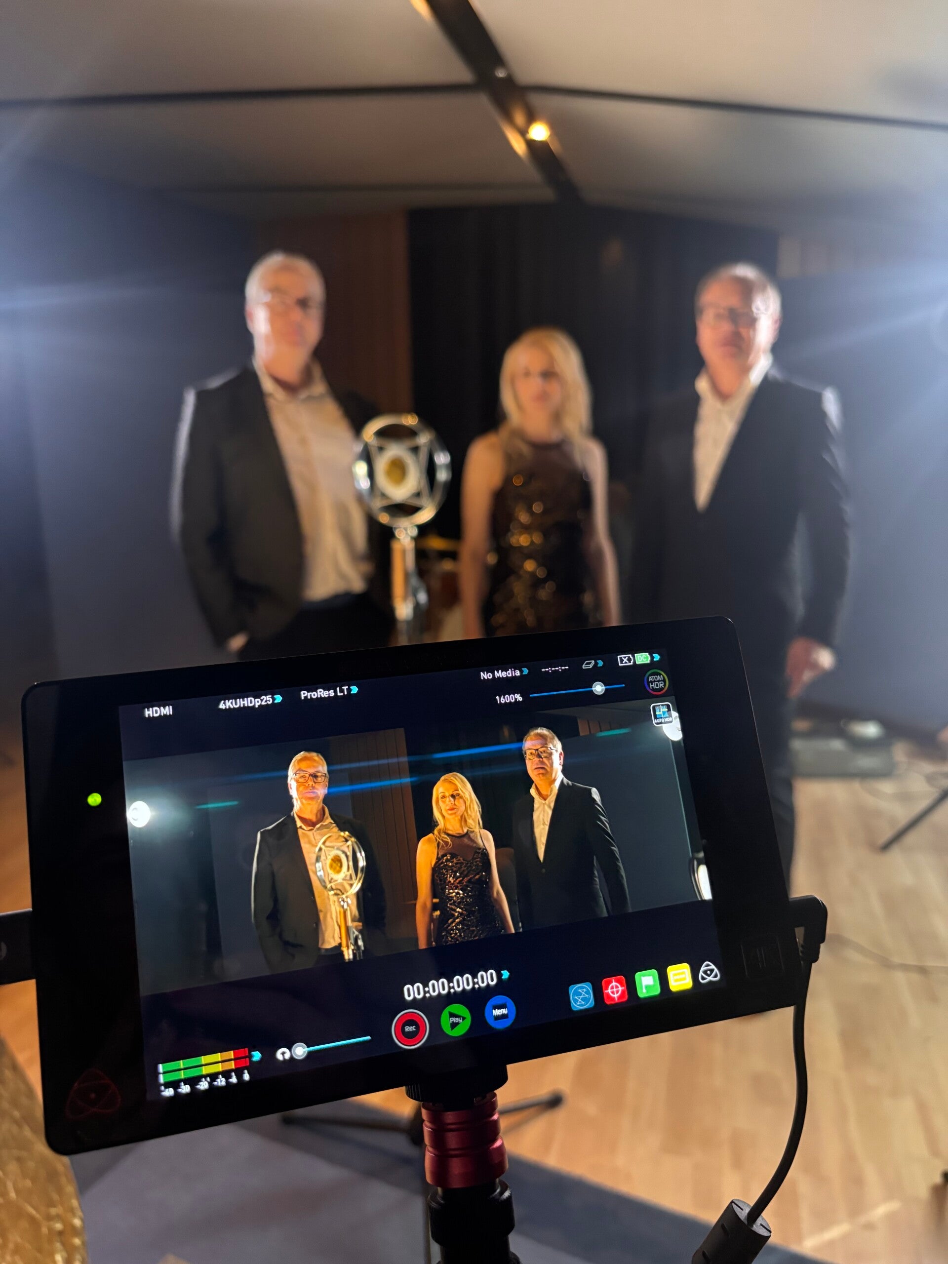 "Professionelles Theater-Make-up und Maskenbild für TV, Film & Bühne – von Lumen Montalbano."