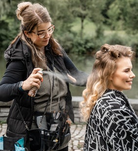 Privat- & Eventstyling: "Elegantes Event-Make-up und Hairstyling für besondere Anlässe – individuell auf deinen Typ abgestimmt."