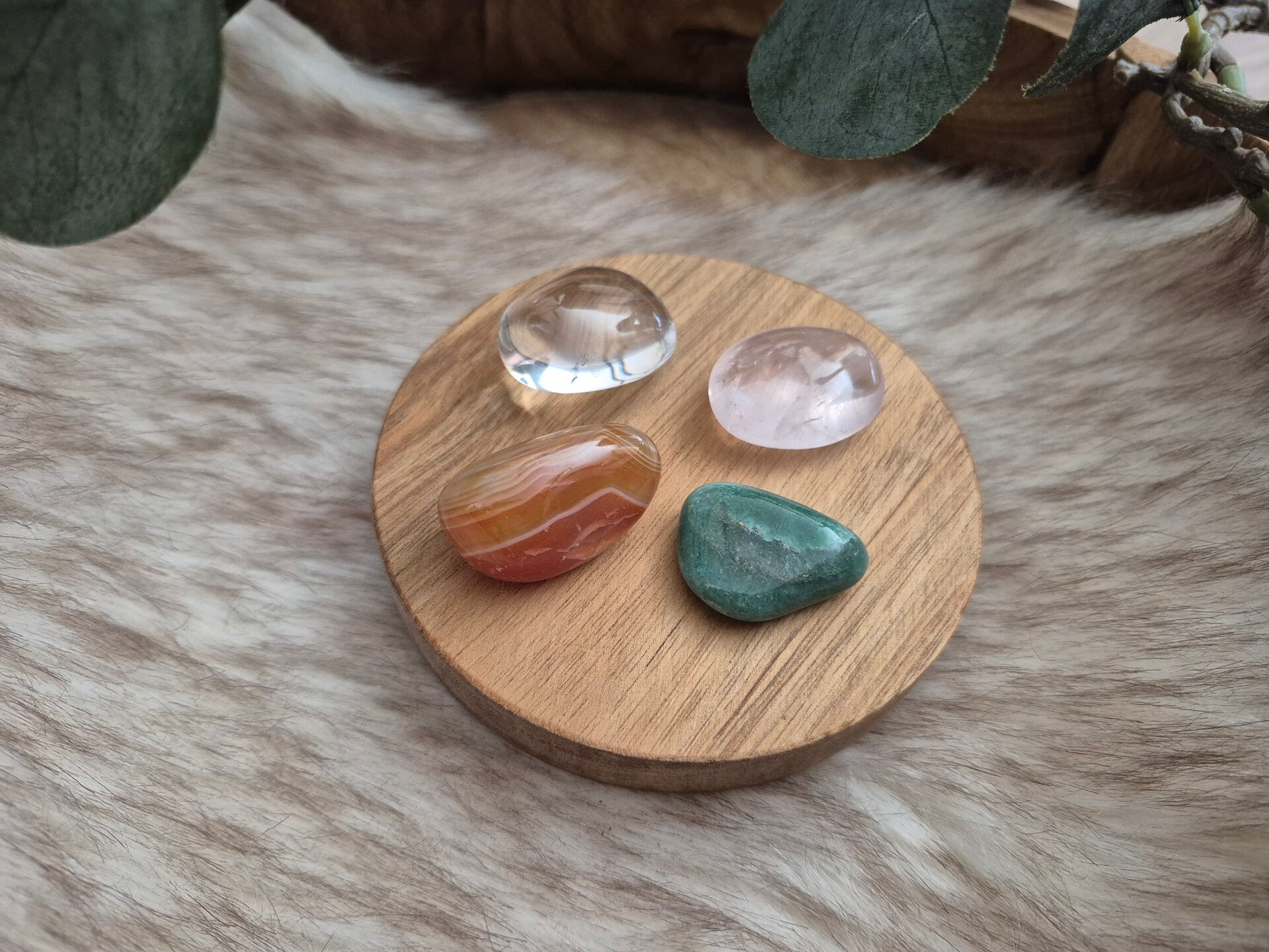Stenen set Ostara