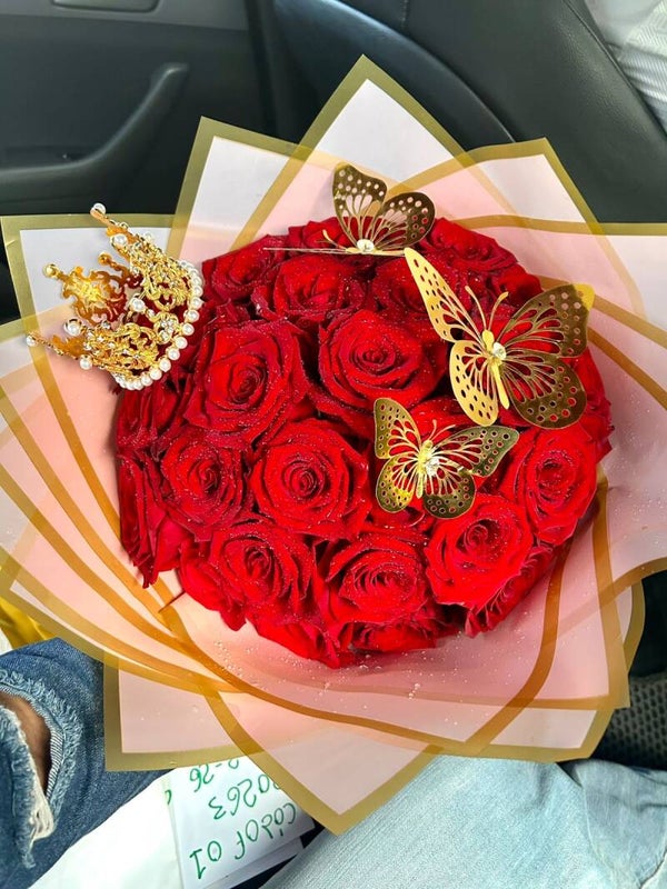 Pucha de 36 rosas importadas