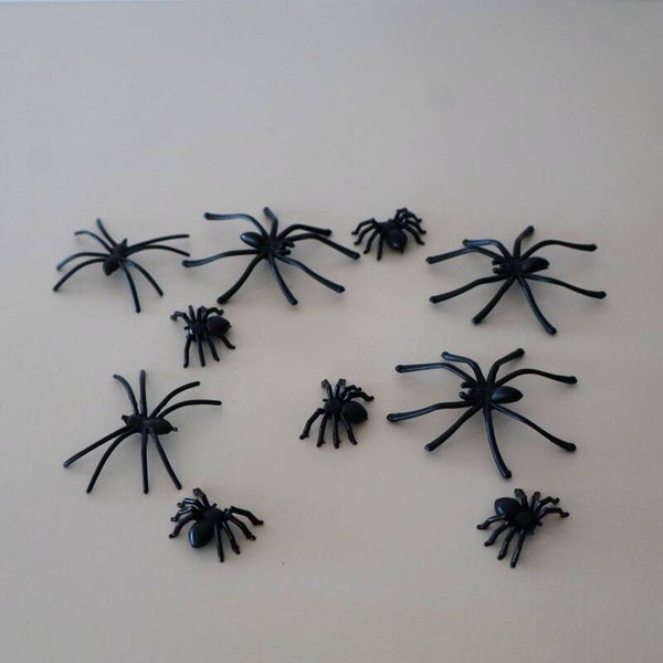 Plastic spinnen - 10 stuks