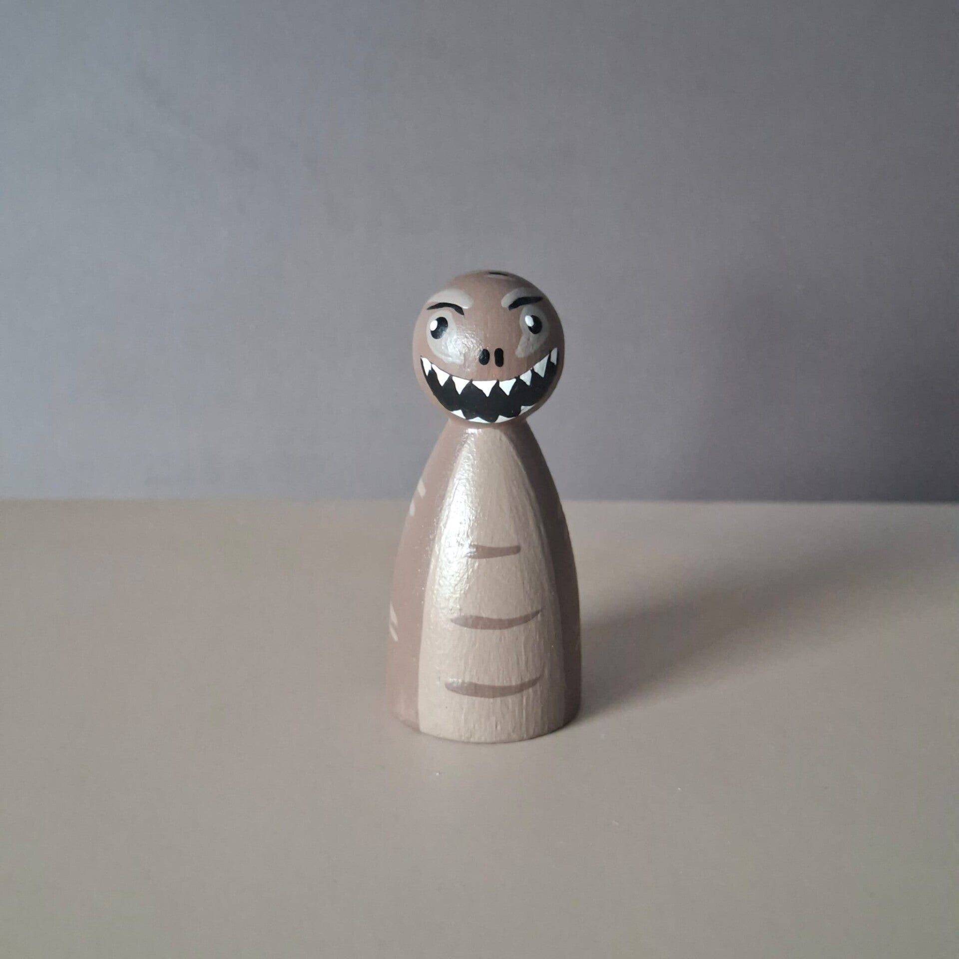 Peg doll dino t-rex bruin