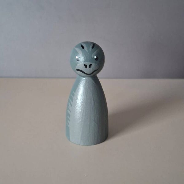 Peg doll dino stegosaurus grijs