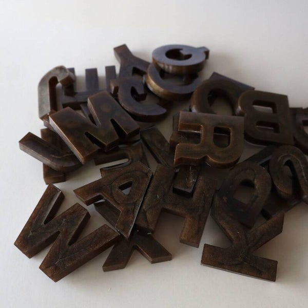 Epoxy 'chocolade' letters groot - 26 stuks