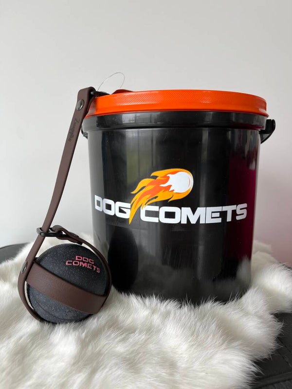 BIOTHANE DOG BALL HOLDER - DARK BROWN & BLACK