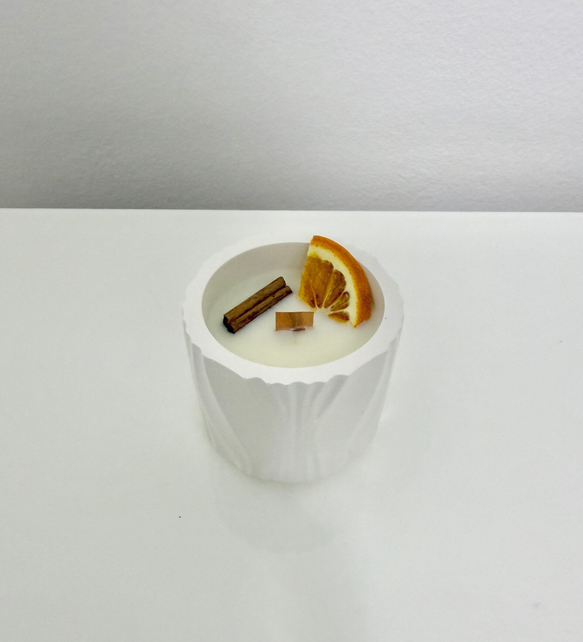 CANDELE BOTANICHE IN CONTENITORE CERAMICO