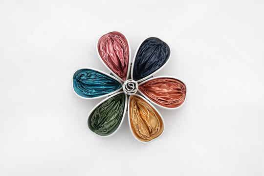 broche kleurenbom
