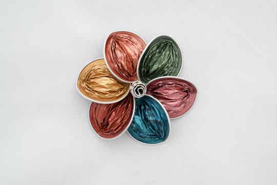 broche kleurenbom