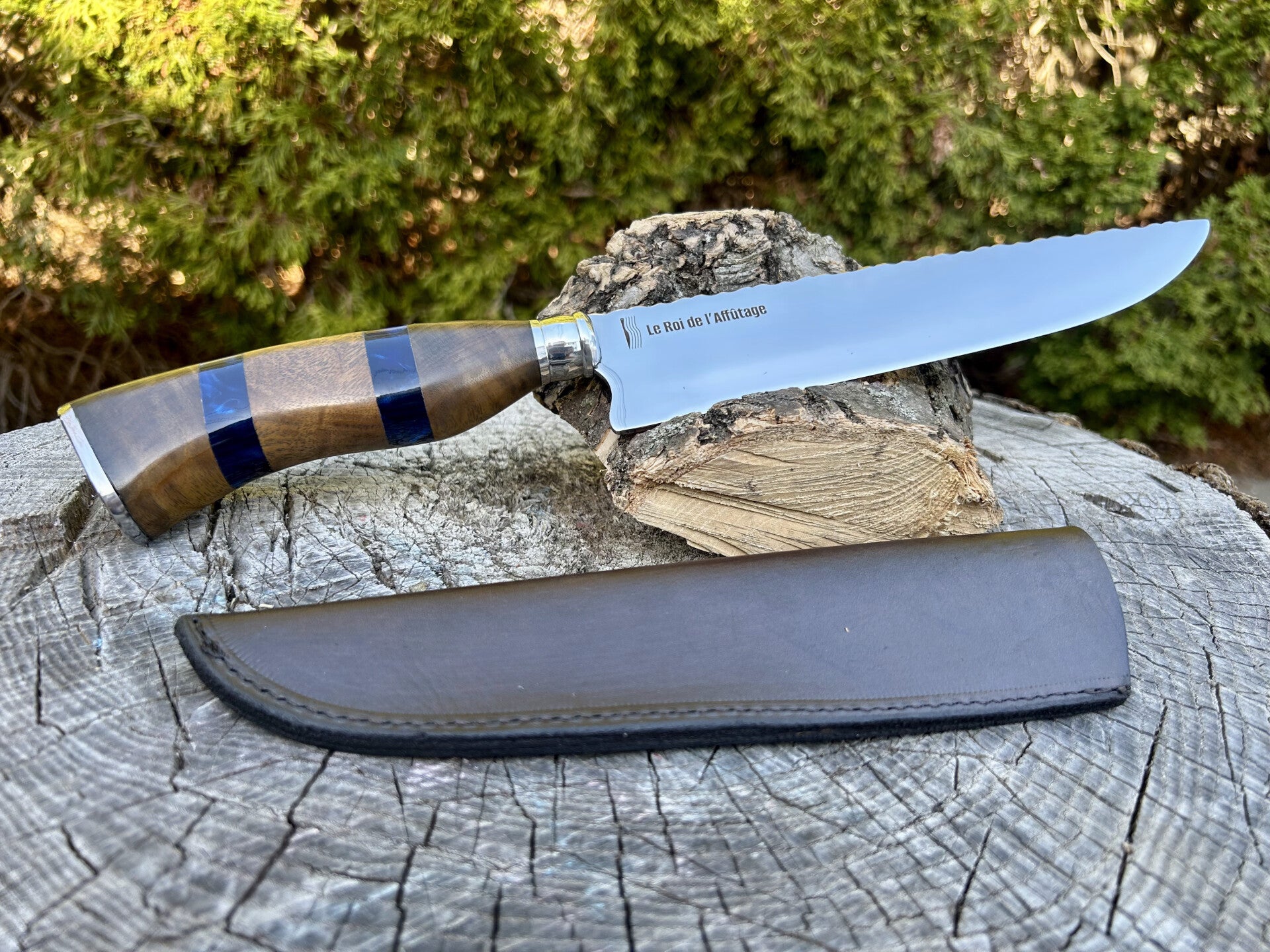 Couteau Picanheira 8" – Hybride (Imbuia & Résine Bleue)