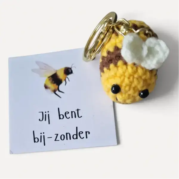 Sleutelhanger met kaartje " jij bent bij-zonder"
