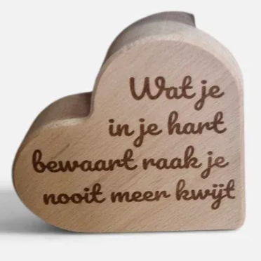 Houten hart kaarthouder – troostgeschenk voor foto of kaart