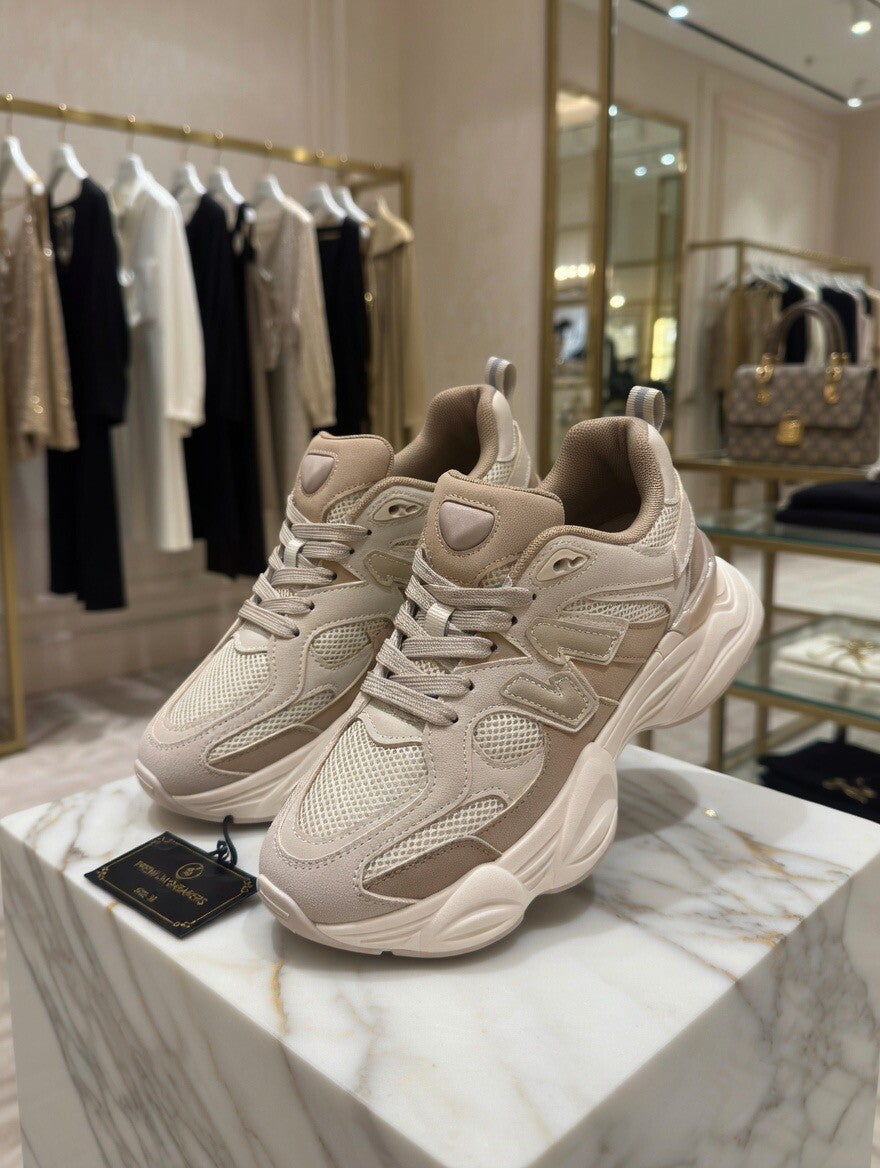 Sneakersy N