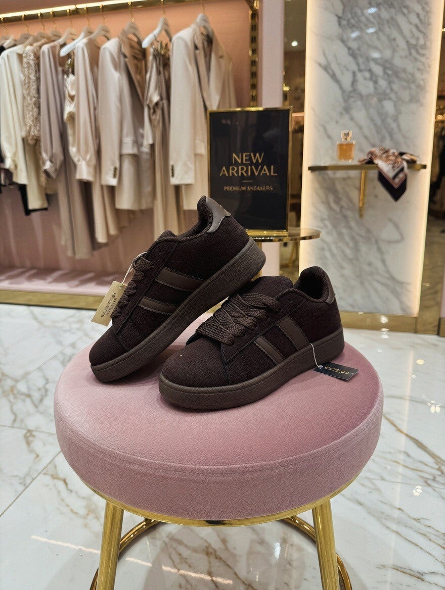 Brązowe sneakersy