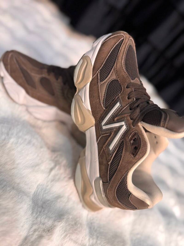 Sneakersy N