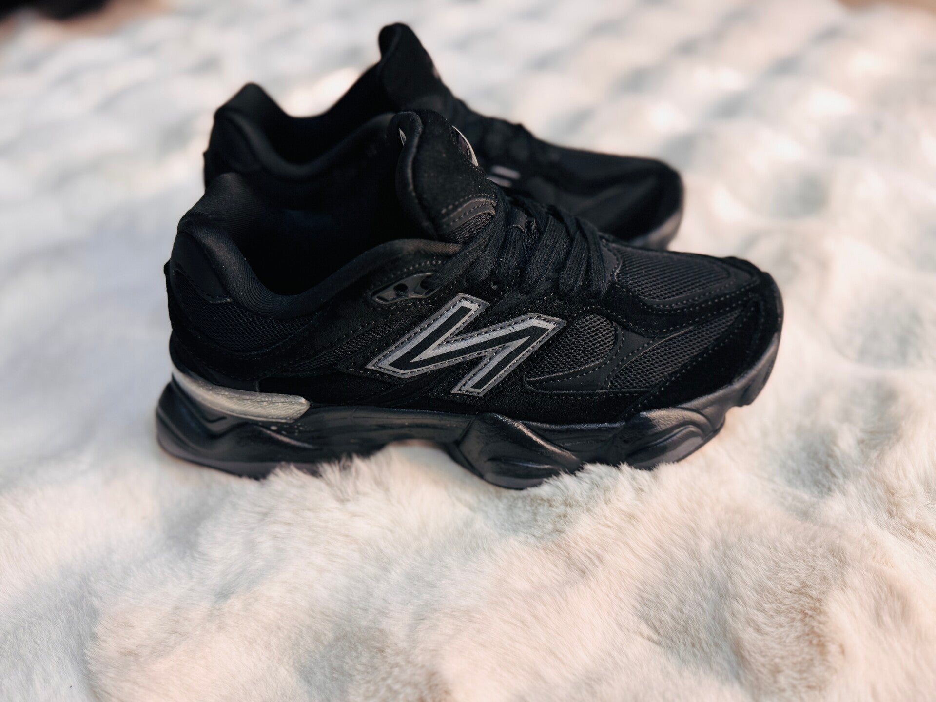 Sneakersy N