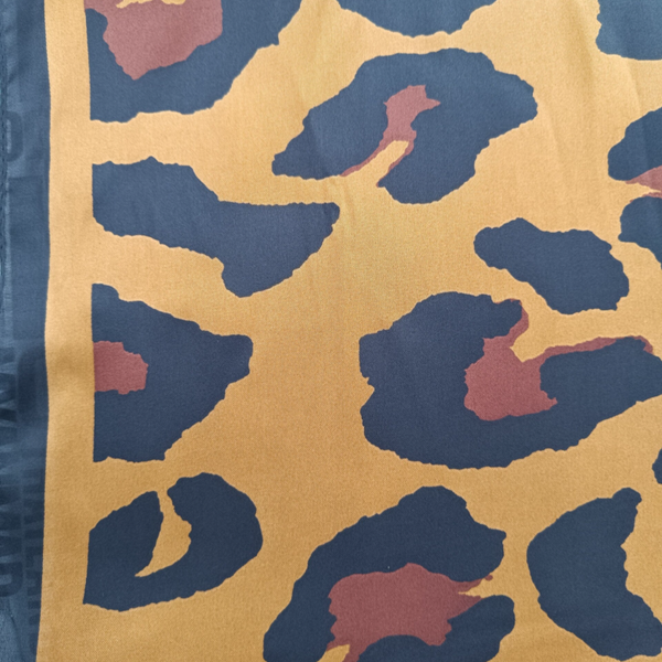 PAÑUELO DE CUELLO ANIMAL PRINT