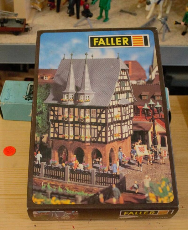 Faller H0 B 936 Kit Bausatz Rathaus Alsfeld OVP