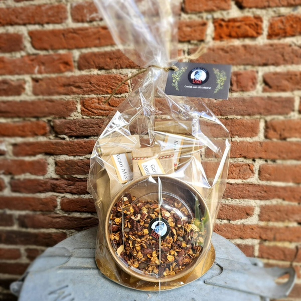 Pakketje met Hartige Granola en lekkers