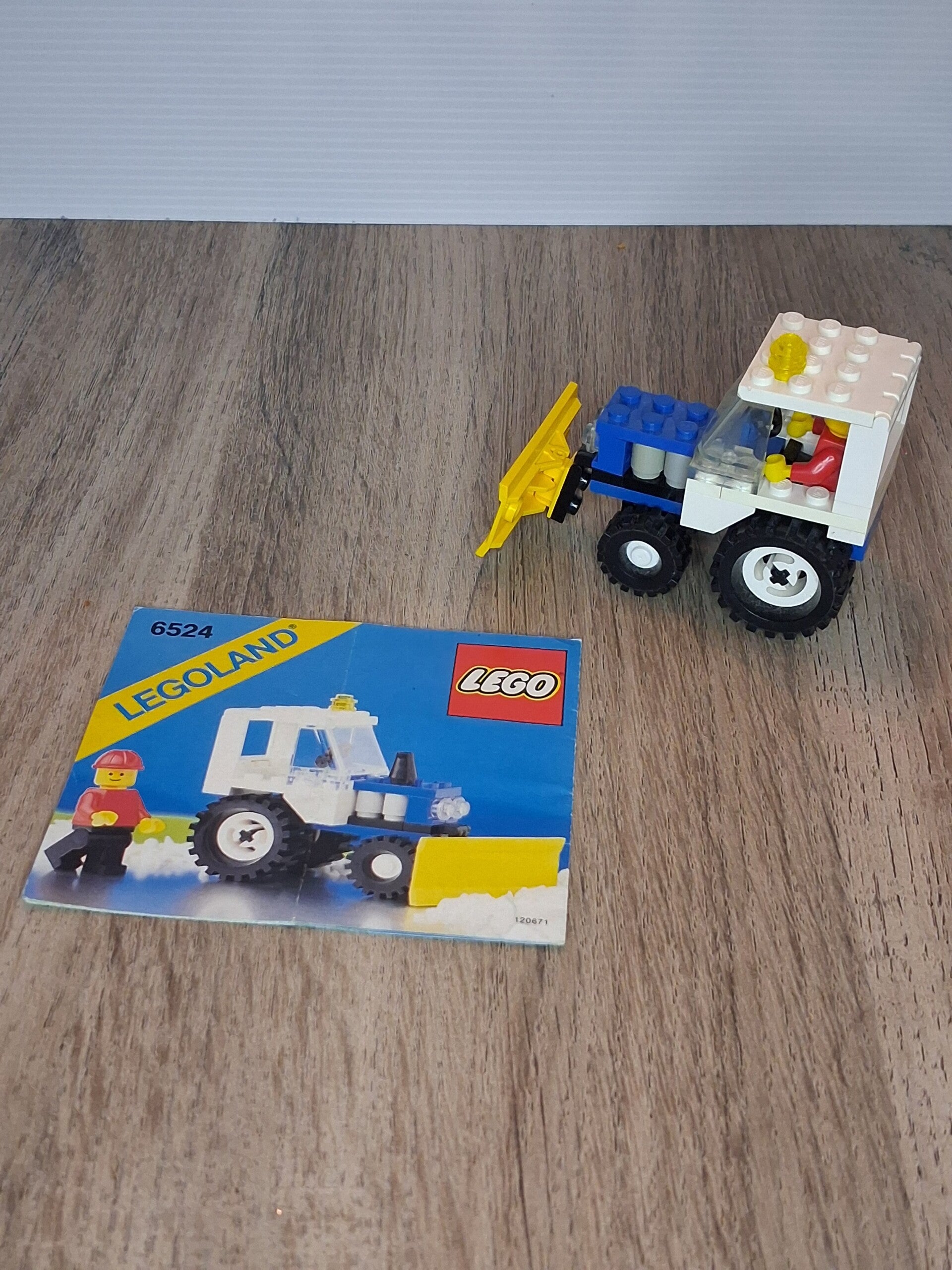 2 LEGO 6524 – Blizzard Blazer (1998)