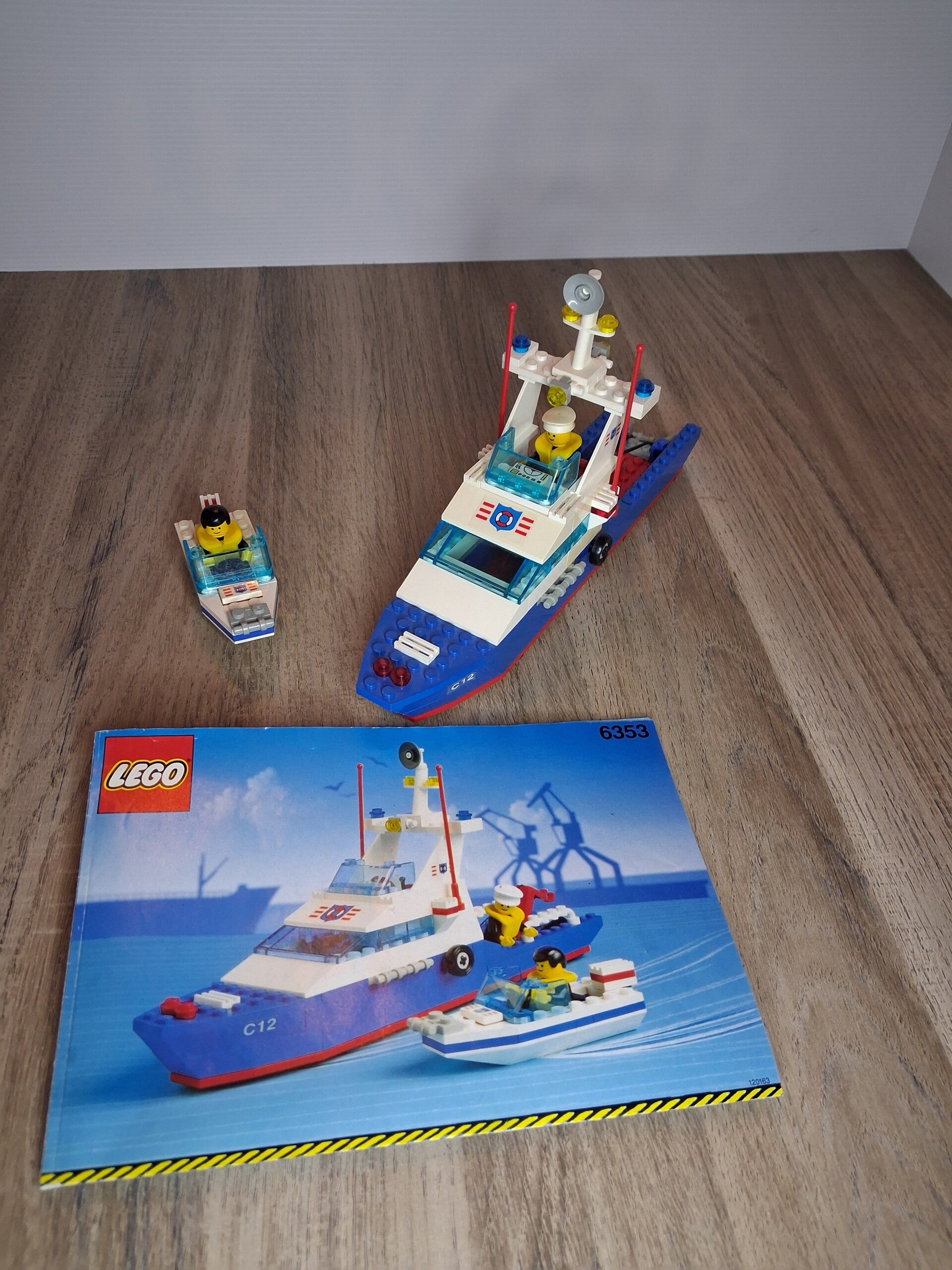 2 LEGO 6353 – Coastal Cutter