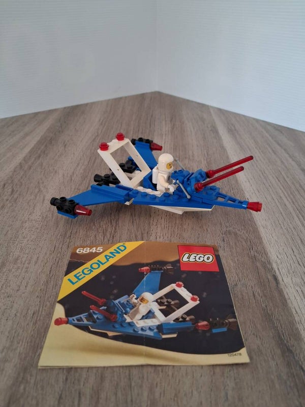 2 space LEGO 6845 – Cosmic Charger (1986)