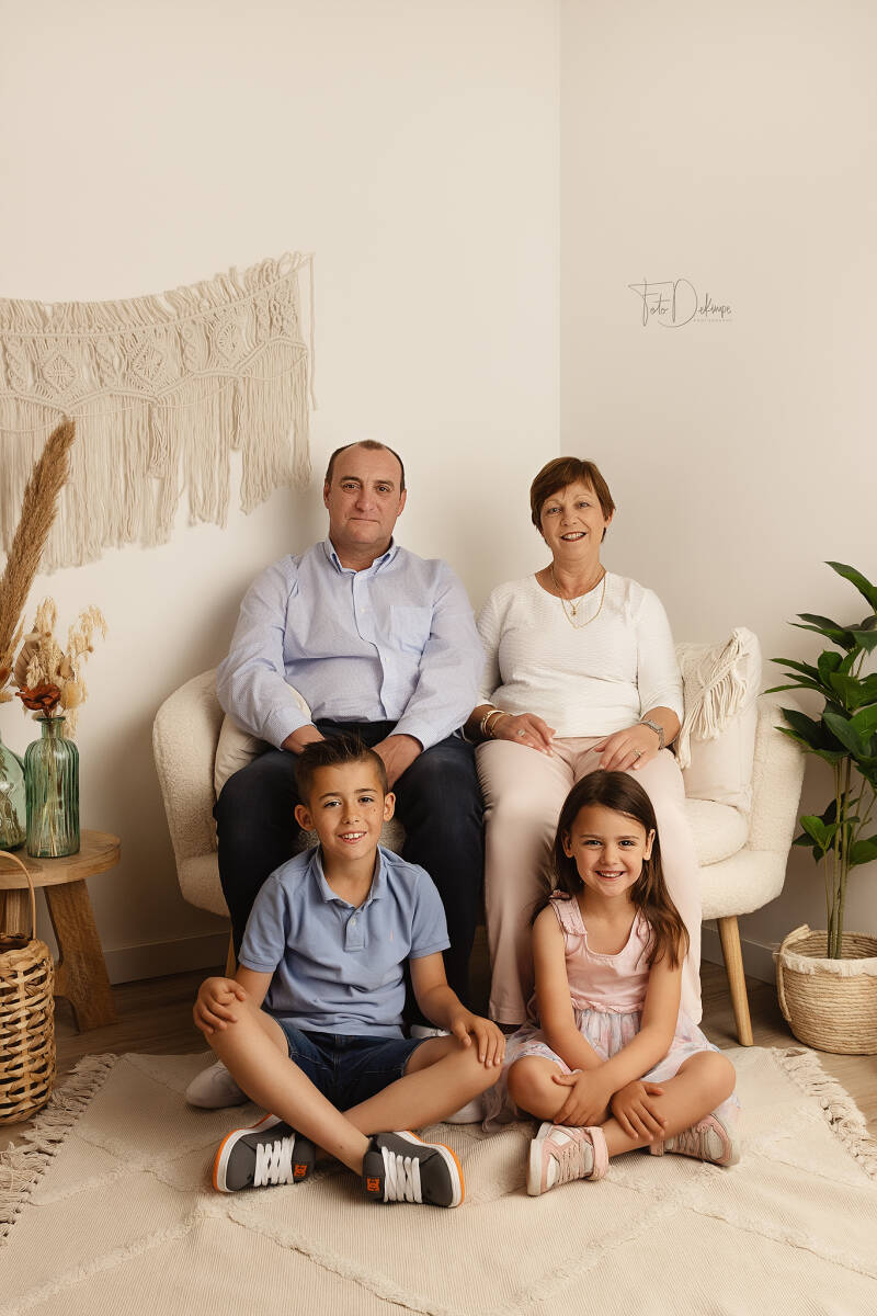 kind fotograaf deerlijk waregem belgie kinderfotografie gezinsfotografie familiefotografie kinderfotografie kinderen communie vormsel lentefeest