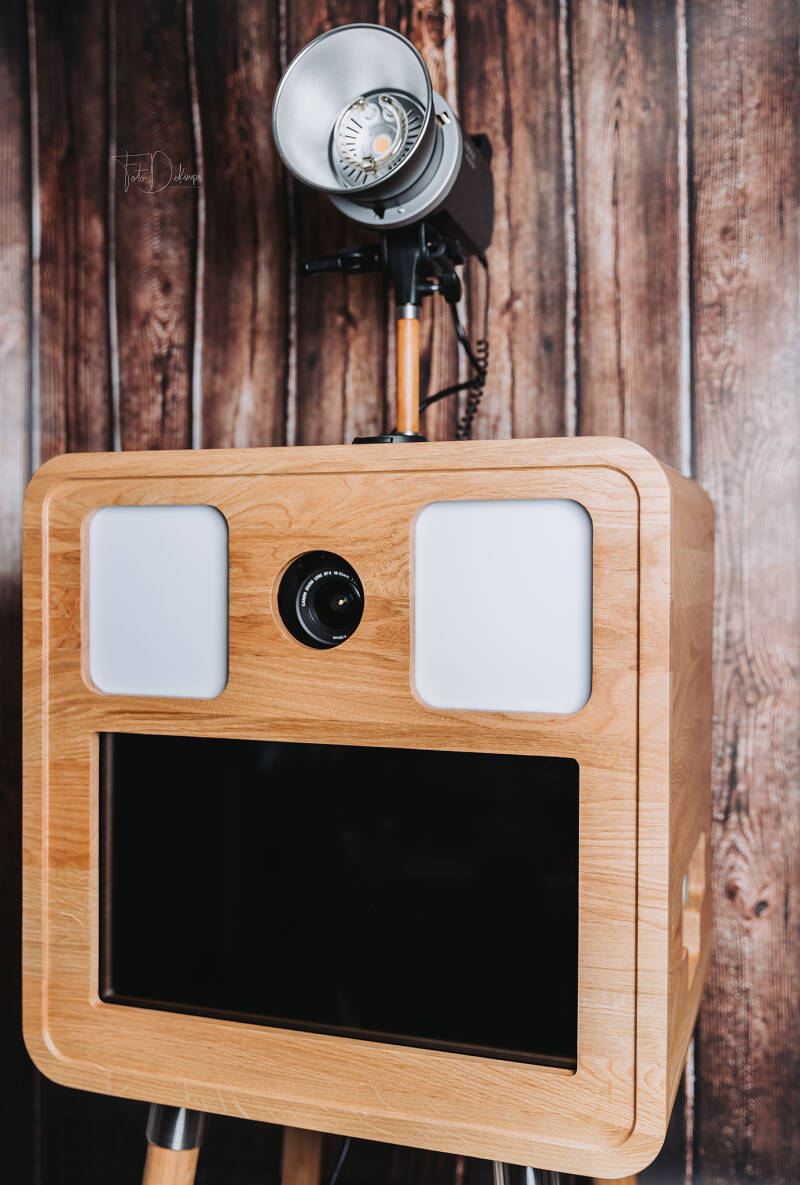 Luxe houten photobooth huren – perfect voor bruiloften en feesten in Waregem