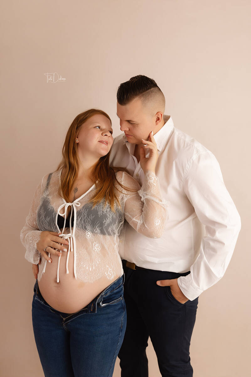 zwangerschap deerlijk waregem belgie kinderfotografie gezinsfotografie familiefotografie kinderfotografie kinderen