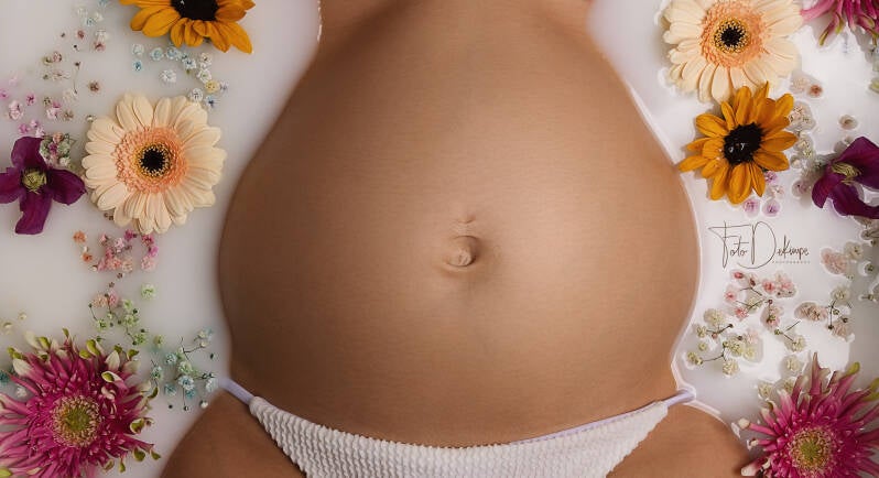 zwangerschap deerlijk waregem belgie kinderfotografie gezinsfotografie familiefotografie kinderfotografie kinderen