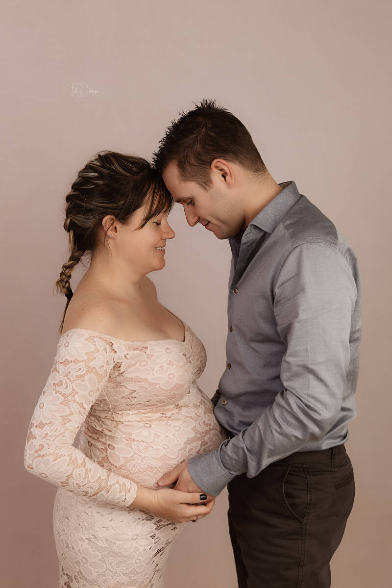 zwangerschap deerlijk waregem belgie kinderfotografie gezinsfotografie familiefotografie kinderfotografie kinderen