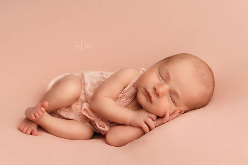 Newborn fotograaf deerlijk waregem belgie