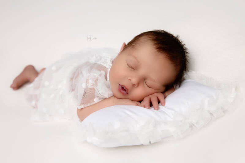 Newborn fotograaf deerlijk waregem belgie