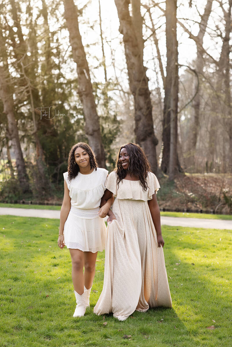 kind fotograaf deerlijk waregem belgie kinderfotografie gezinsfotografie familiefotografie kinderfotografie kinderen mommyandme mommy&me park baron casier waregem