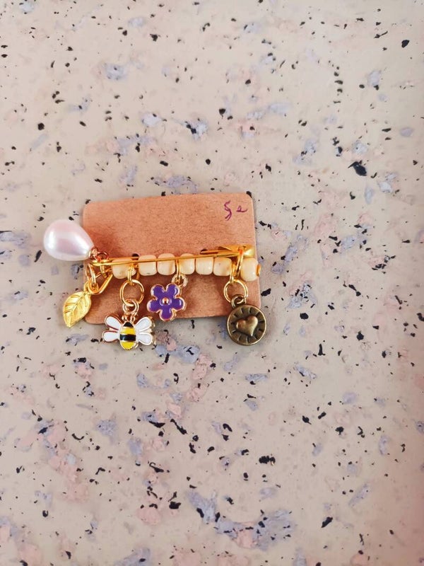 Broche